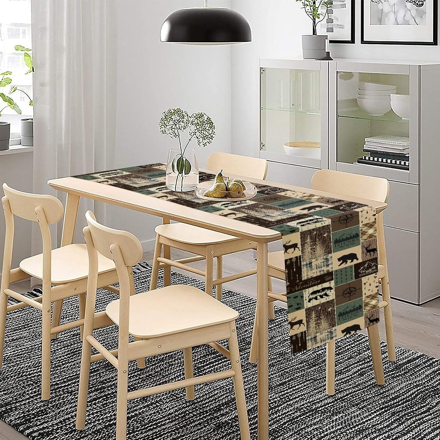 Outdoor Hunting Table - 素朴な農家風鹿と熊のテーブルランナー - ヴィンテージキャビンハンティングワイルドアニマル柄のダイニングキッチン用テーブルカバー
